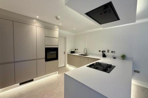 Dining kitchen