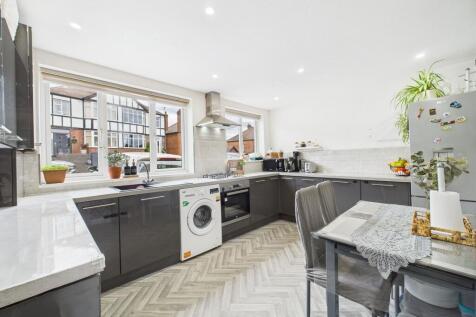 Breakfast Kitchen