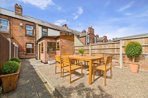 Garden (Virtually Furnished)