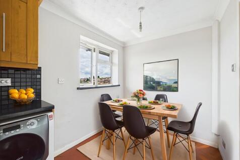 Breakfast Kitchen (Virtually Furnished)