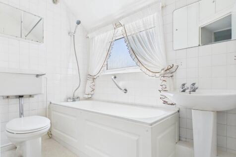 Upstairs Bathroom