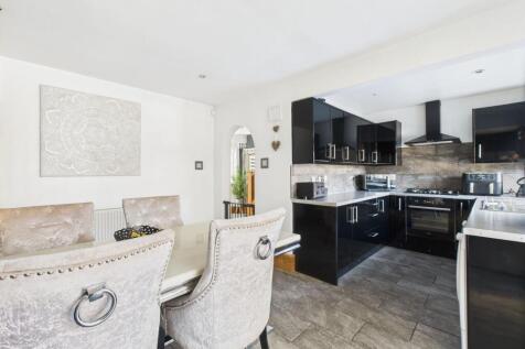 Dining/Kitchen