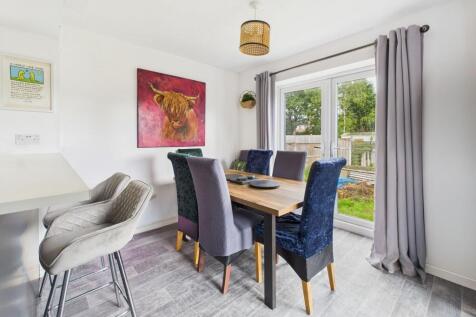 Dining/Kitchen