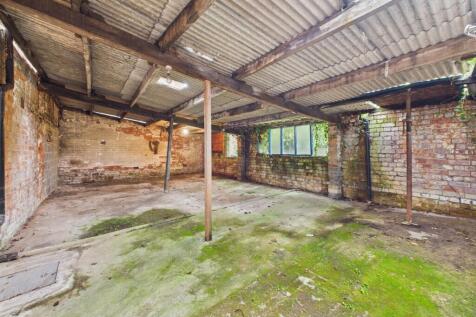 Garage-Main Section