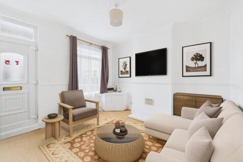 Lounge (Virtually Furnished)