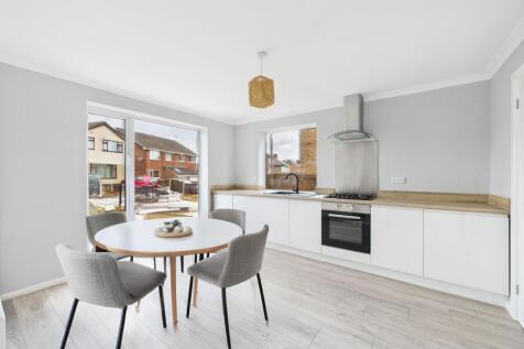 Dining/Kitchen (Virtually Furnished)