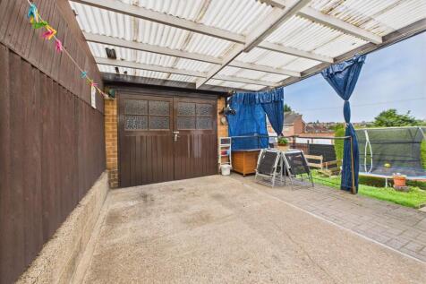 Car-Port and Garage