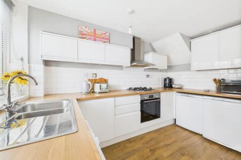 Dining/Kitchen