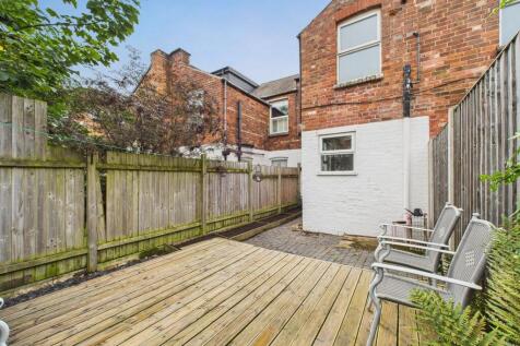 Rear Courtyard Garden