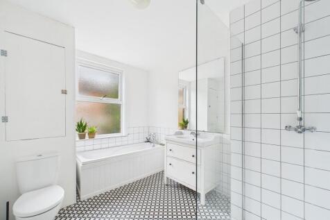 Shower-Room