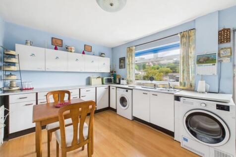 Dining/Kitchen