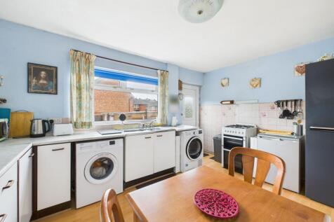 Dining/Kitchen