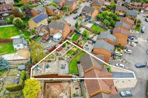 Outline of Plot and Showing tiered zones in garden