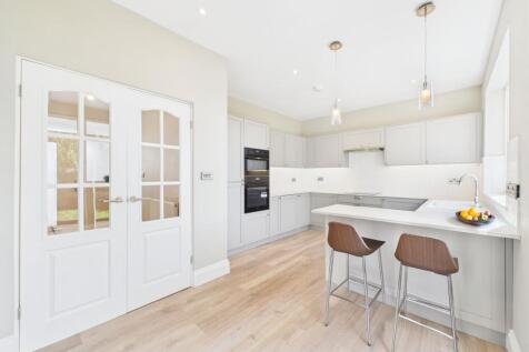 Dining/Kitchen (Virtually Furnished)