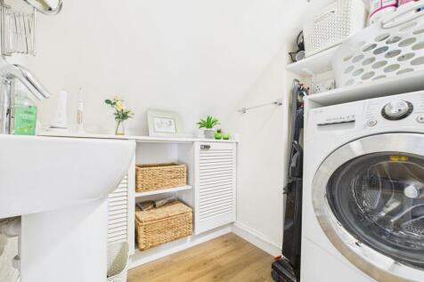 Laundry Area/En-suite WC (Off Bed Four)