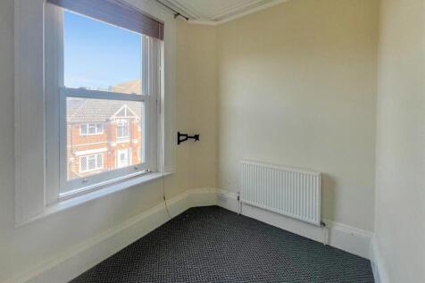 Bedroom 2.jpg