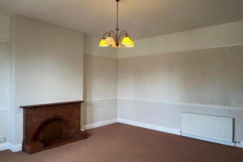 Living room 2.jpg
