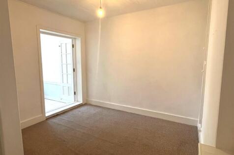 Dining room.jpg