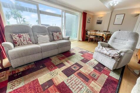 Living room.jpg