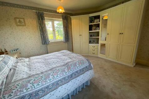 Bedroom 2 copy.jpg