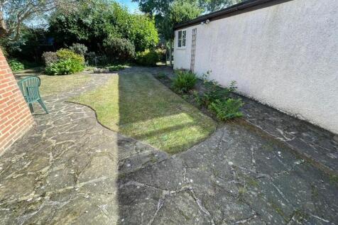 Side garden.jpg