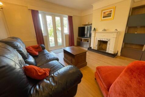 Sitting Room.jpg