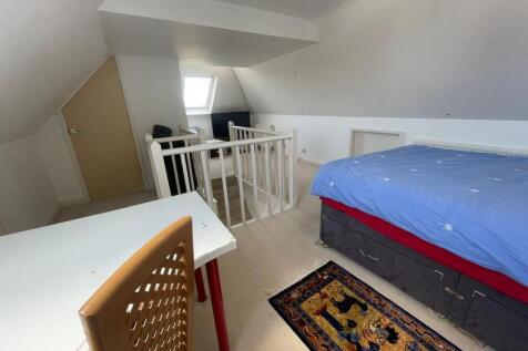 Top bedroom.jpg