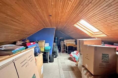LOFT ROOM