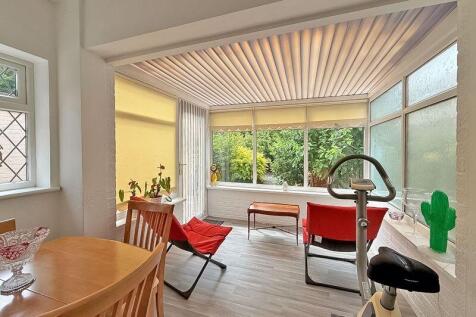 CONSERVATORY/SUN ROOM