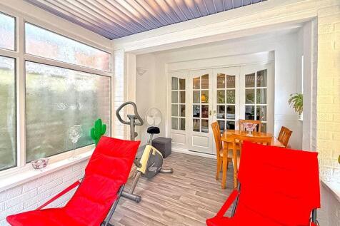 CONSERVATORY/SUN ROOM