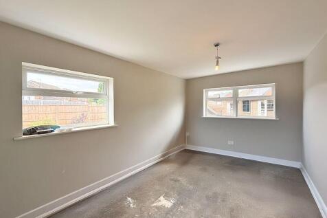 SITTING ROOM/OFFICE