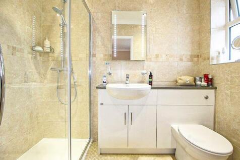 ENSUITE SHOWER ROOM