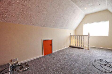 LOFT ROOM