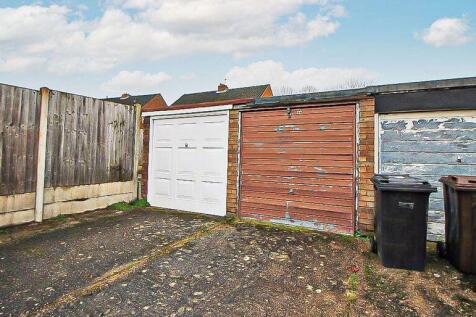 REAR GARAGE