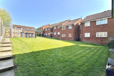 COMMUNAL GARDENS