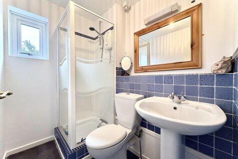 ENSUITE SHOWER ROOM