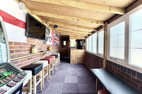 BAR AREA