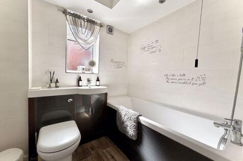 DOWNSTAIRS BATHROOM