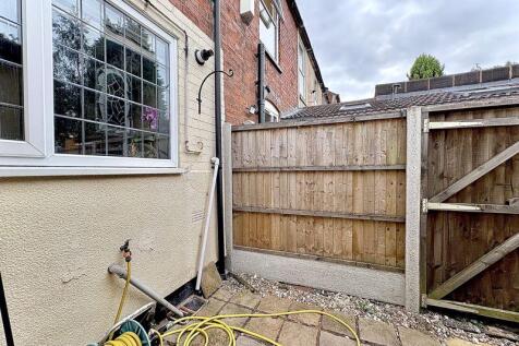 REAR COURTYARD