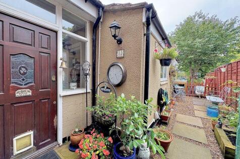 REAR COURTYARD