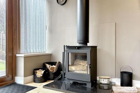 LOG BURNER