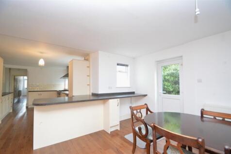 Dining Area to Kitchen