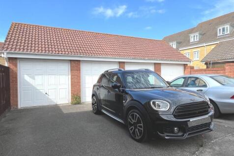 Garage &amp; Driveway