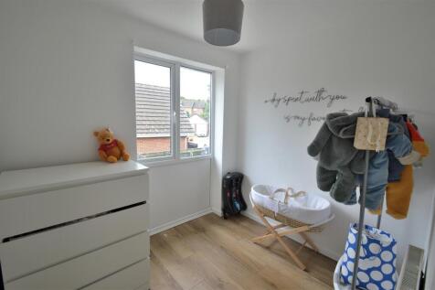 Bedroom 3 .JPG