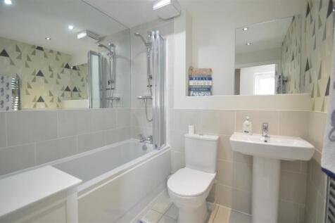 Bathroom.JPG