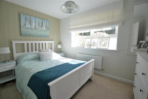Bedroom 2.JPG
