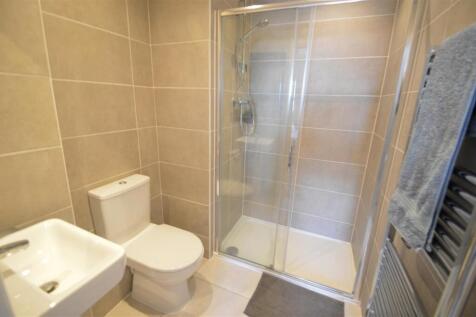 Ensuite.JPG
