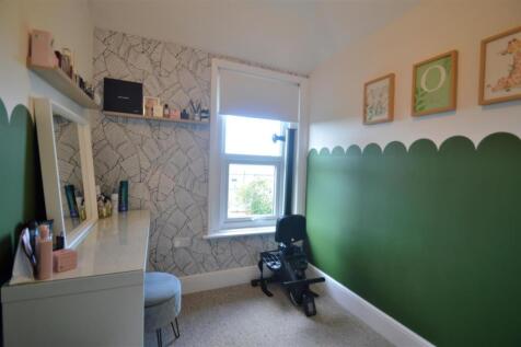 Bedroom 3.JPG