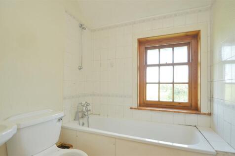 Bathroom.jpg