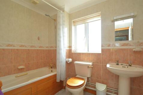 resizedBathroom.jpg